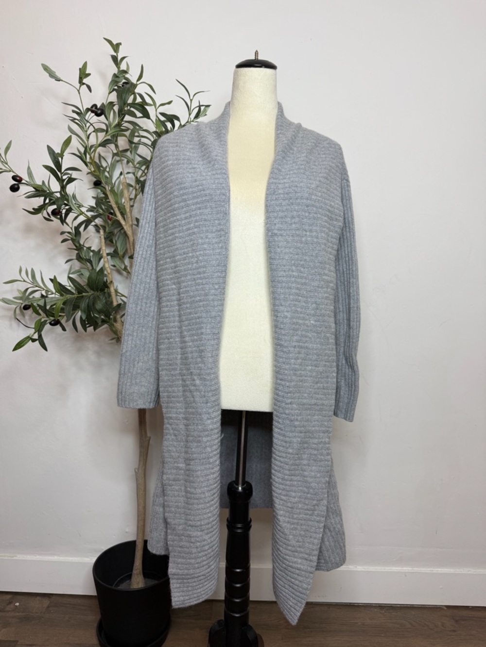 Women’s Open-Front Ribbed Long Cardigan Sweater - Gray